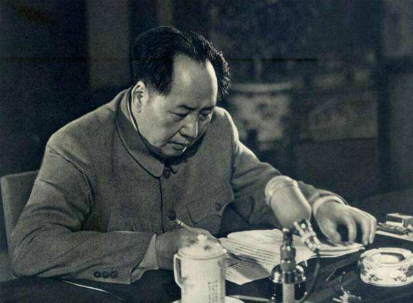 《追寻毛泽东的革命轨迹》读书笔记